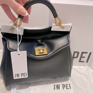 NWT JW PEI ‘ LUCIA , 2way